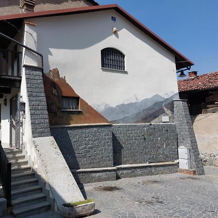 Villa Casa Del Rustico, Indipendente Vista Sacra Con Dipinto Caprie Exterior foto